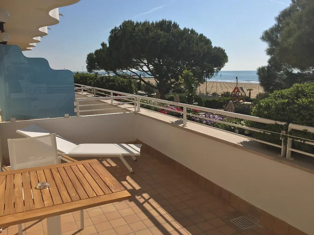 Hotel Aurora Lido di Jesolo 4*,
